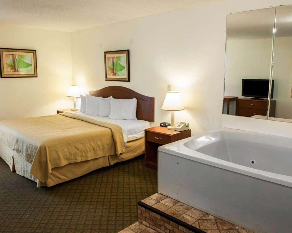Quality Inn And Suites Indianapolis Zimmer foto